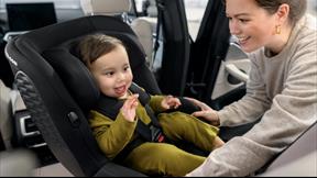Maxi-Cosi lancia il seggiolino auto Mica 360 S: all-in-one