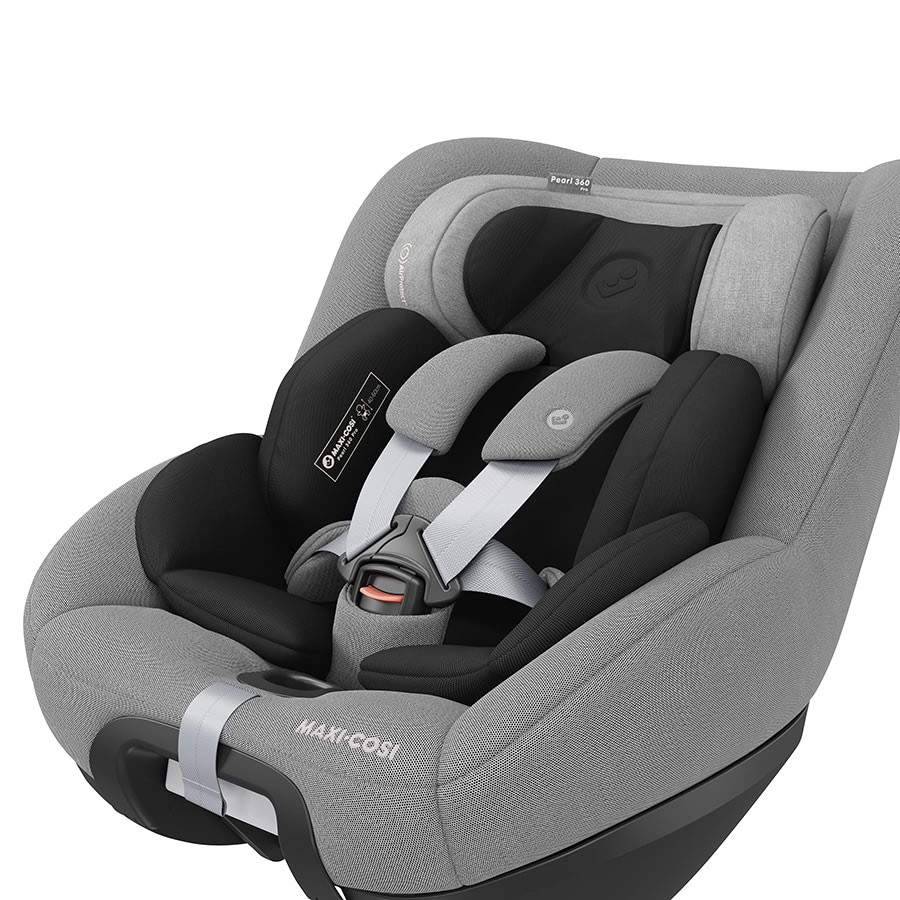 Il pacchetto Maxi-Cosi 360 Pro Family include i nostri seggiolini auto  Pebble 360 Pro e Pearl 360 Pro con base scorrevole girevole FamilyFix 360  Pro, per un utilizzo continuo, dalla nascita fino a 4 anni.