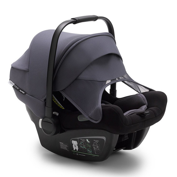 Bugaboo Turtle Air con la visiera intelligente posizionata