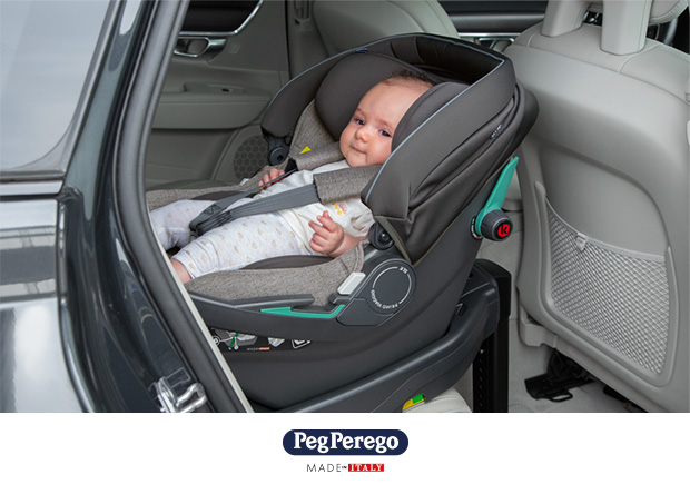 Peg Perego sicurezza auto - Vista del seggiolino Peg Perego Primo Viaggio SLK montato in auto