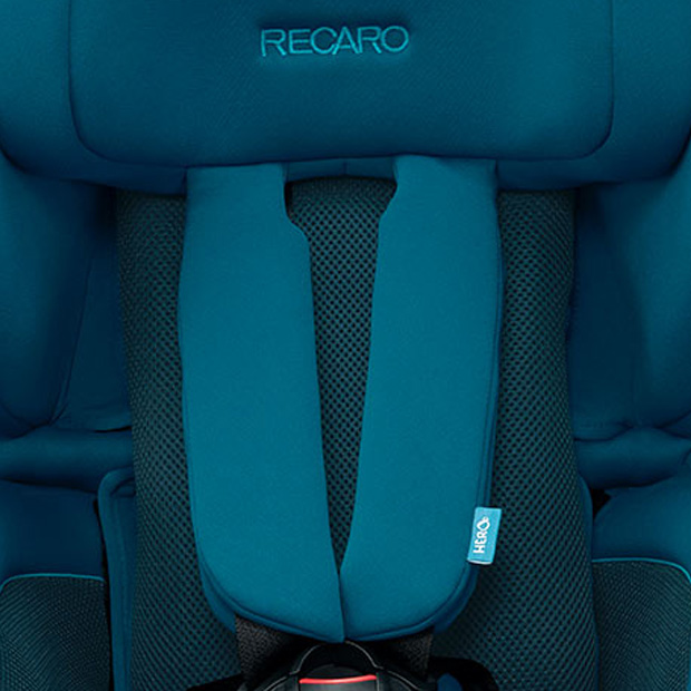 Particolare spallacci e sistema Hero di Recaro Salia Elite